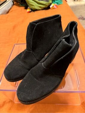 Blondo Black Suede Ankle Booties